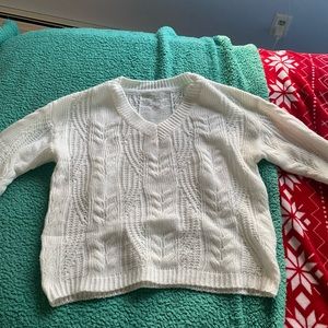 White cable knit v-neck sweater